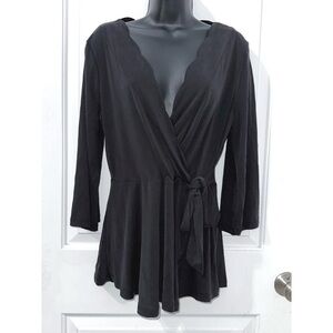 Andree by Unit Black blouse with scalloped neckline